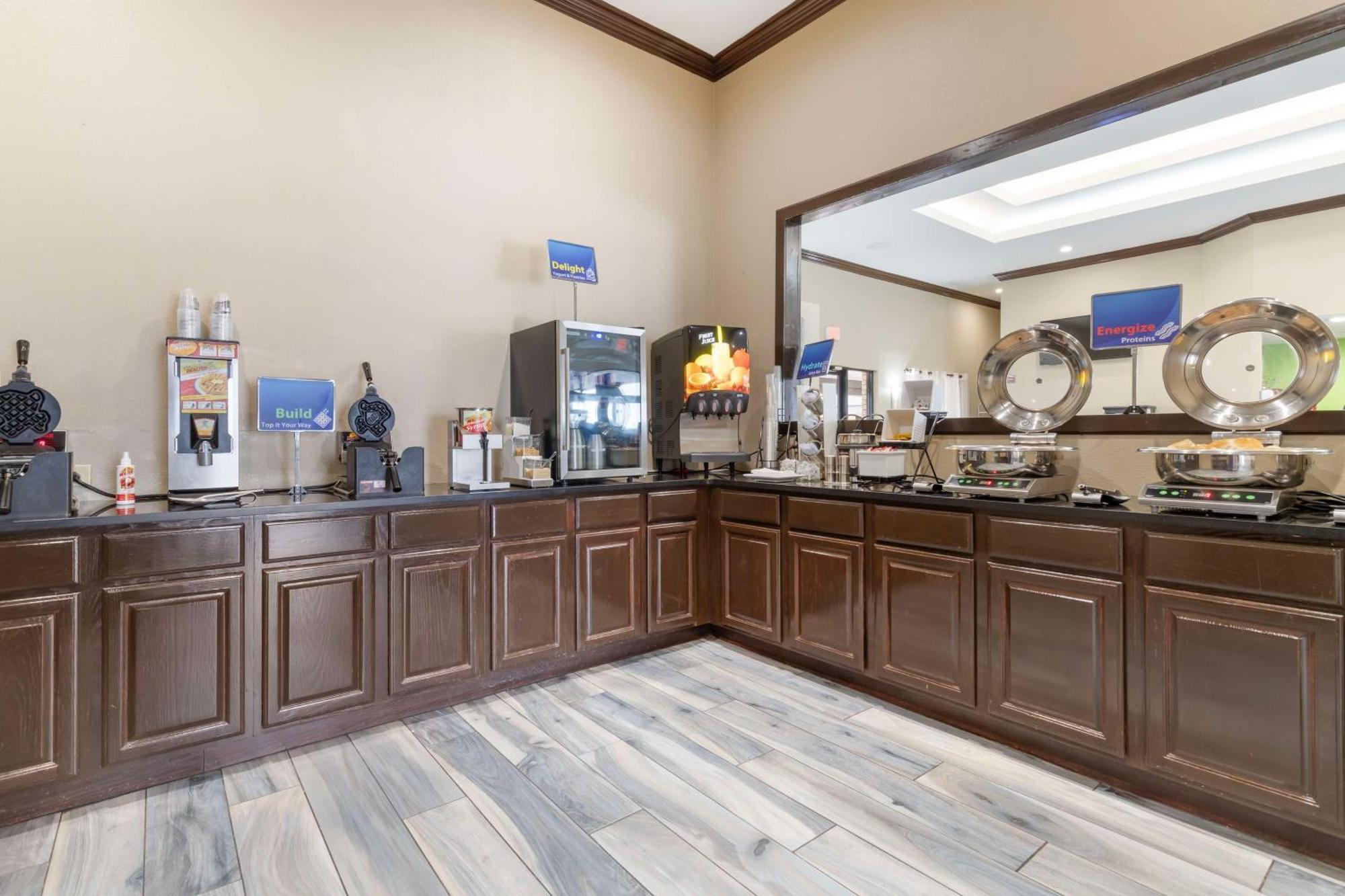 Best Western Near Lackland Afb Seaworld San Antonio Exterior foto
